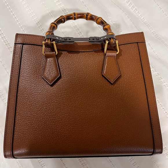 Gucci Diana Small Tote - Picture 3 of 11